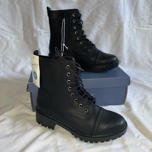 NWT Universal Thread Black Combat Boots